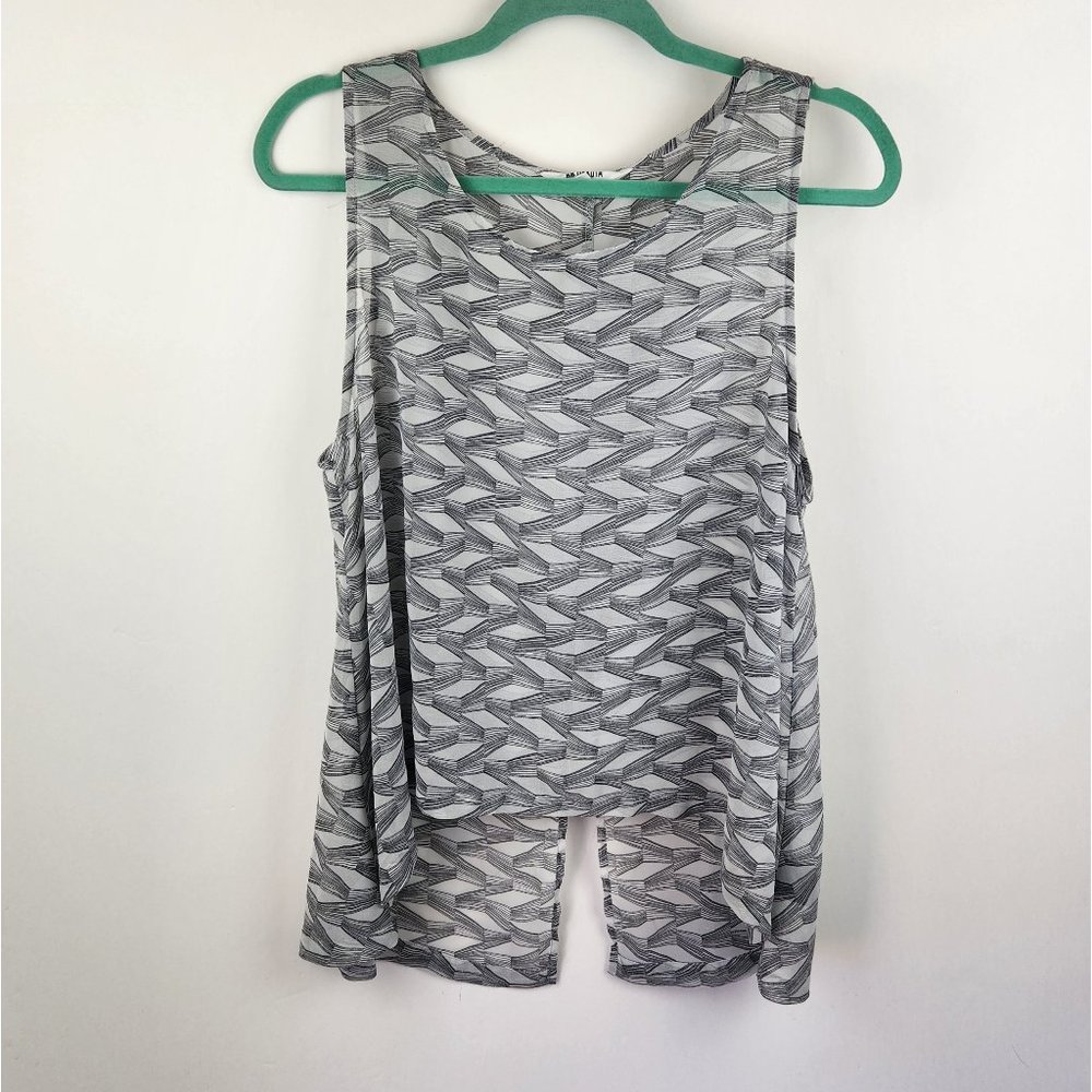 BB Dakota Geometric Print Sheer Tunic Tank Top sz M